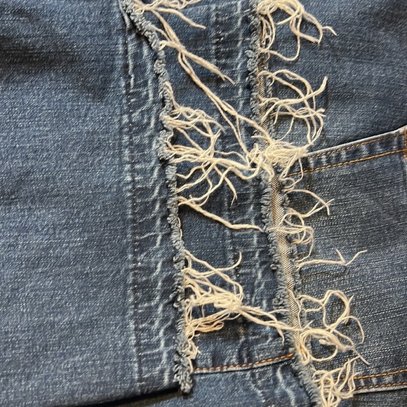 Torrid Plus Size White Label Denim Crop Flare Vintage Stretch High-Rise Jeans - Picture 4 of 4